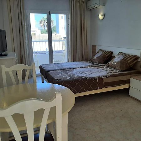Apartamentos Torres Cardona Cala Llonga  Exterior foto