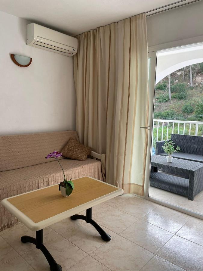 Apartamentos Torres Cardona Cala Llonga  Exterior foto
