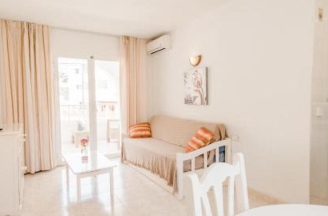 Apartamentos Torres Cardona Cala Llonga  Exterior foto