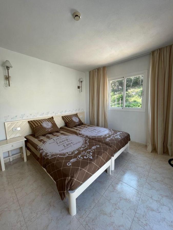 Apartamentos Torres Cardona Cala Llonga  Exterior foto